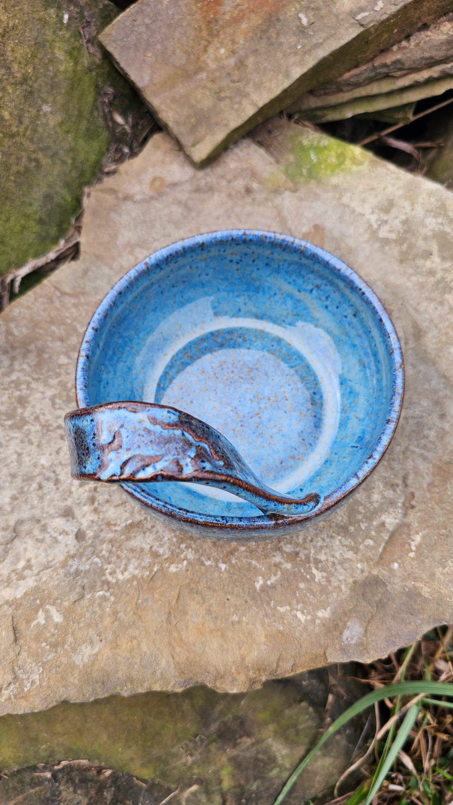 18 oz. Handmade soup/chowder/chili bowl with twist handle